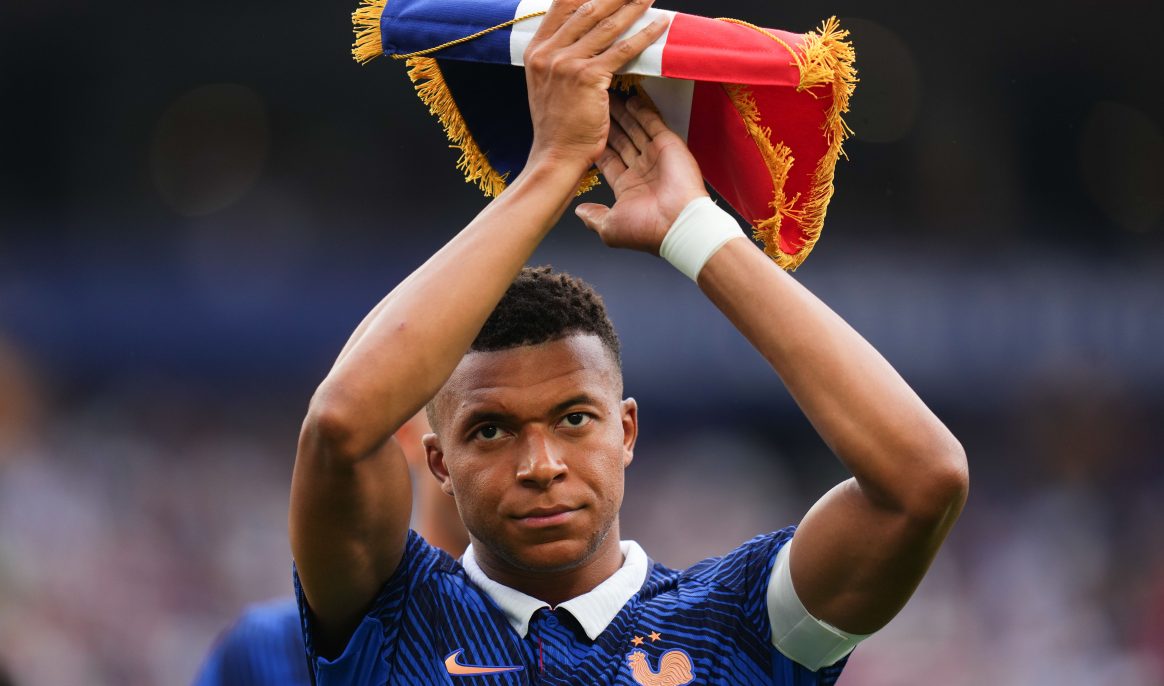 June 22, 2026:France Forward Kylian Mbappe (10) claps his hands prior to a FIFA World Cup match between France and Iraq at Philadelphia Stadium in Philadelphia, Pennsylvania. Kyle Rodden/CSM (Credit Image: Â Kyle Rodden/Cal Sport Media) Photo via Newscom picture alliance