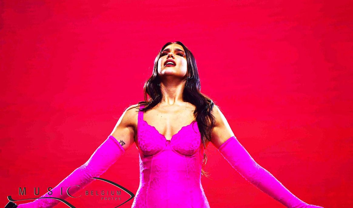 Née un 22 août : Dua Lipa, disco-pop cosmopolite et planétaire