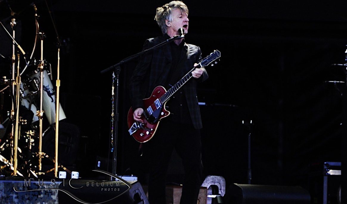 Neil Finn - Fleetwood Mac