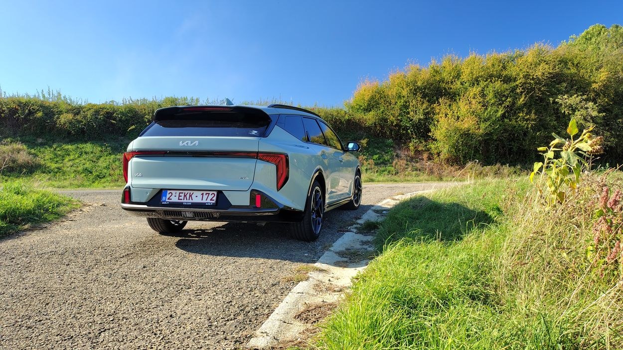 Kia K4 Sportswagon