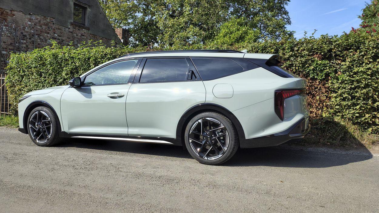 Kia K4 Sportswagon