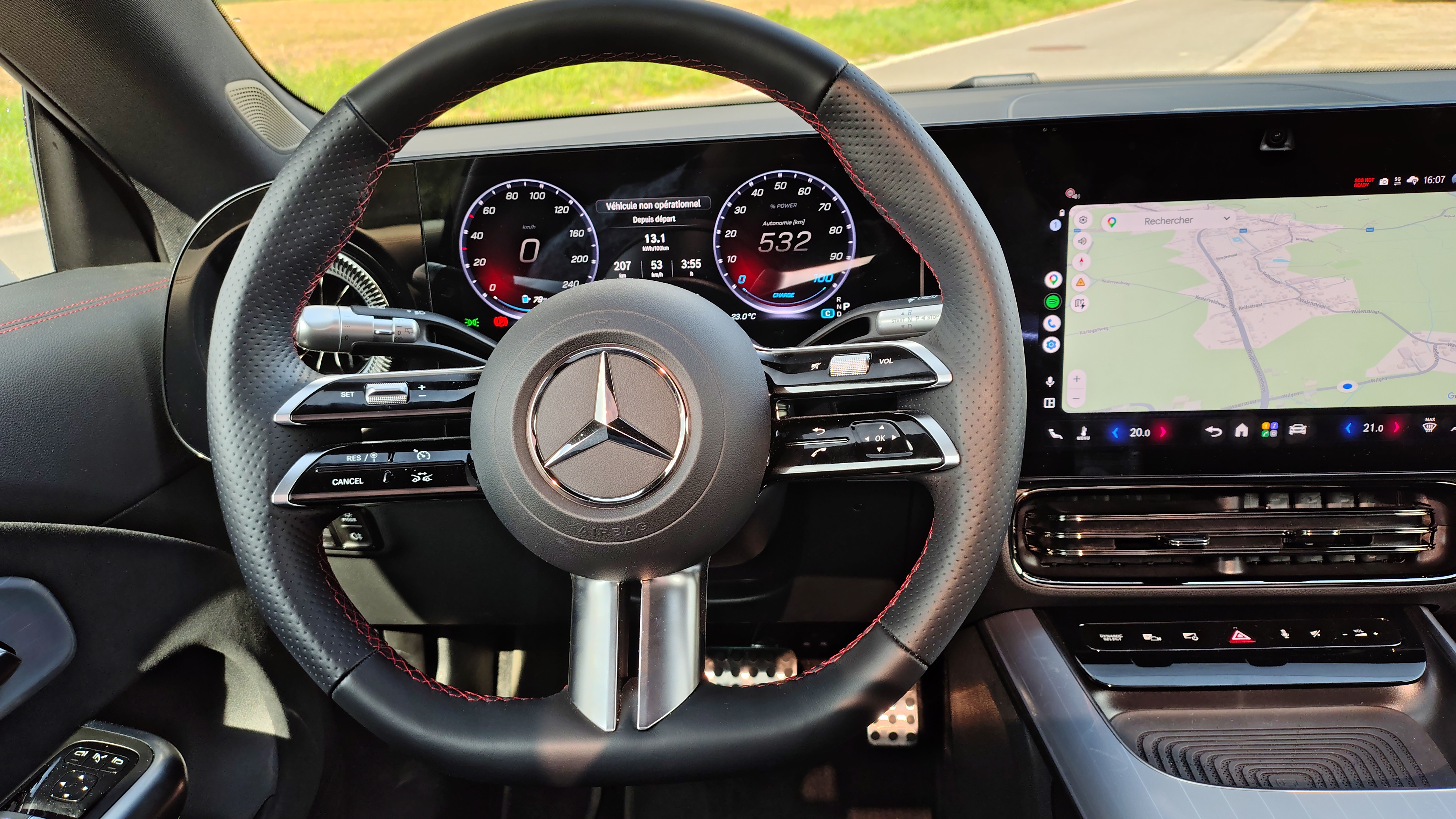 https://the-global.ams3.digitaloceanspaces.com/general/olivier/Mercedes-CLA-250-SB/auo-car-mercedes-cla-250-sb-2026-steering-wheel-olivier-duquesne.jpg