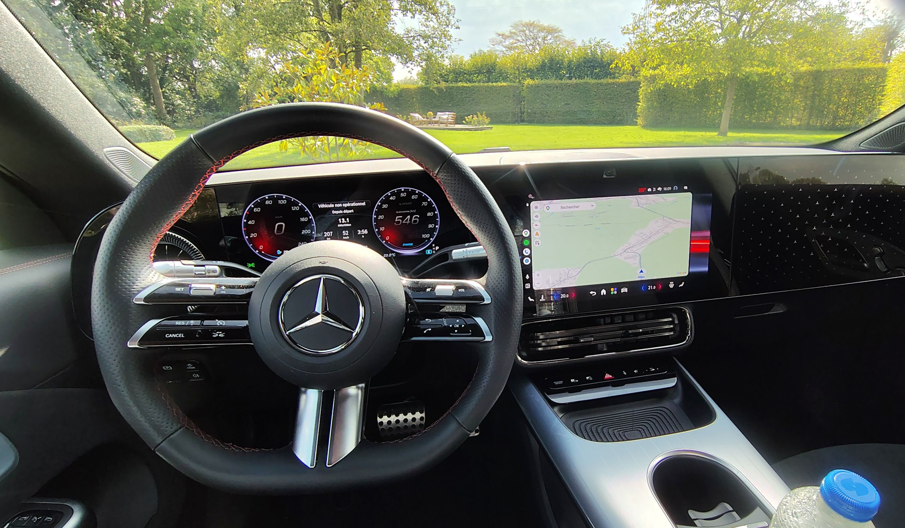 https://the-global.ams3.digitaloceanspaces.com/general/olivier/Mercedes-CLA-250-SB/auo-car-mercedes-cla-250-sb-2026-steering-wheel-screen-olivier-duquesne.jpg