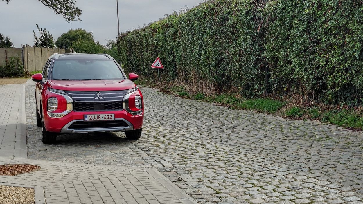Mitsubishi Outlander PHEV
