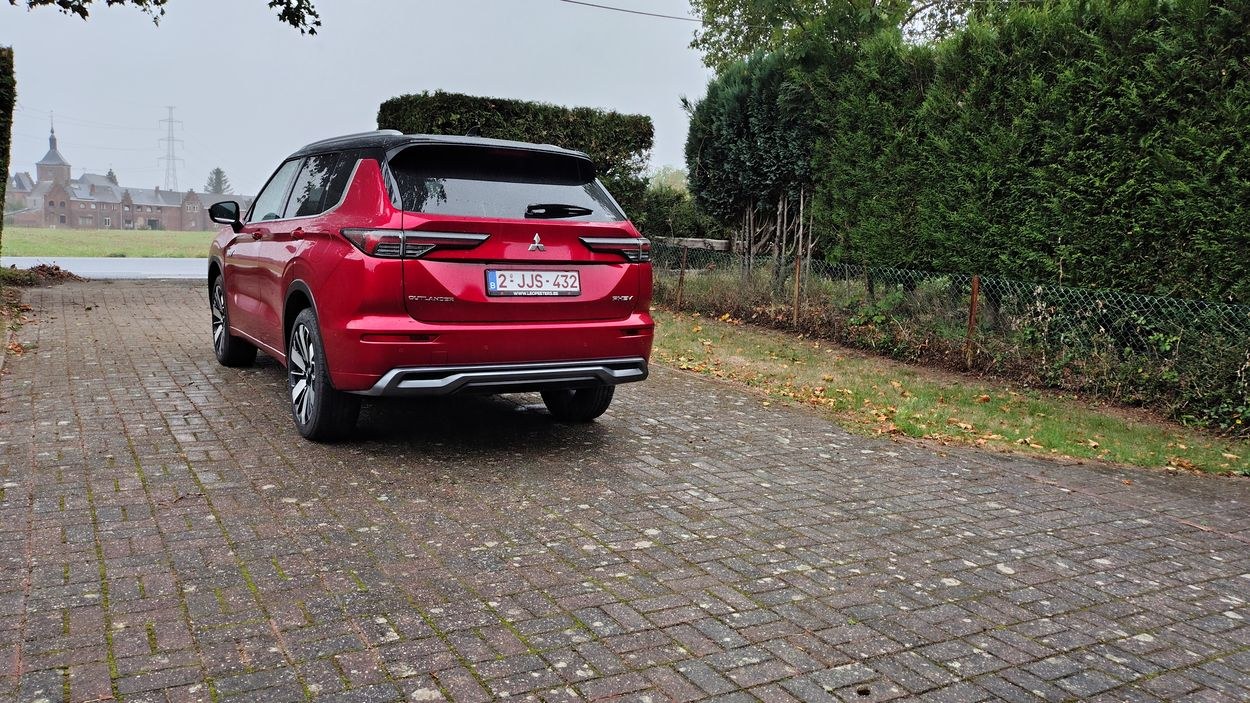Mitsubishi Outlander PHEV