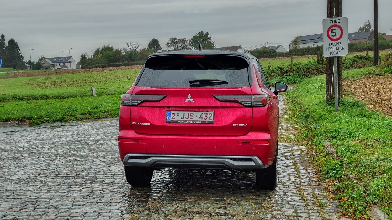 Mitsubishi Outlander PHEV