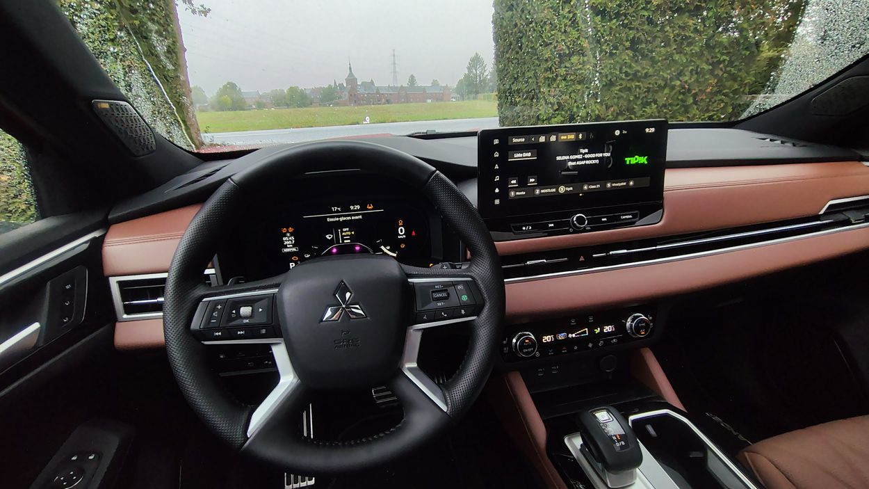 Mitsubishi Outlander PHEV