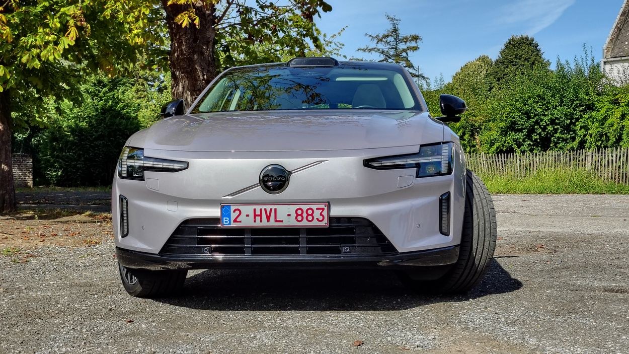 Volvo ES90