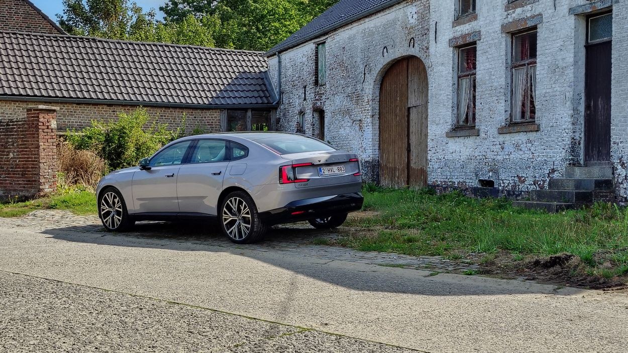 Volvo ES90