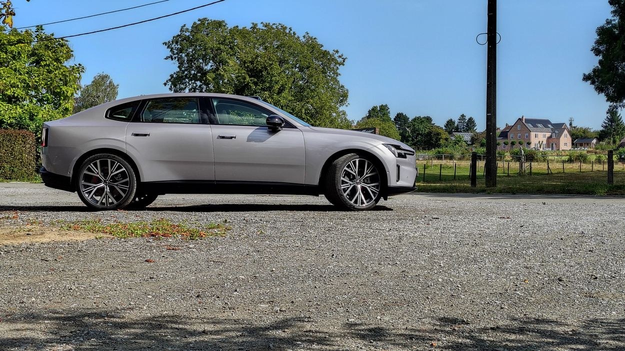Volvo ES90