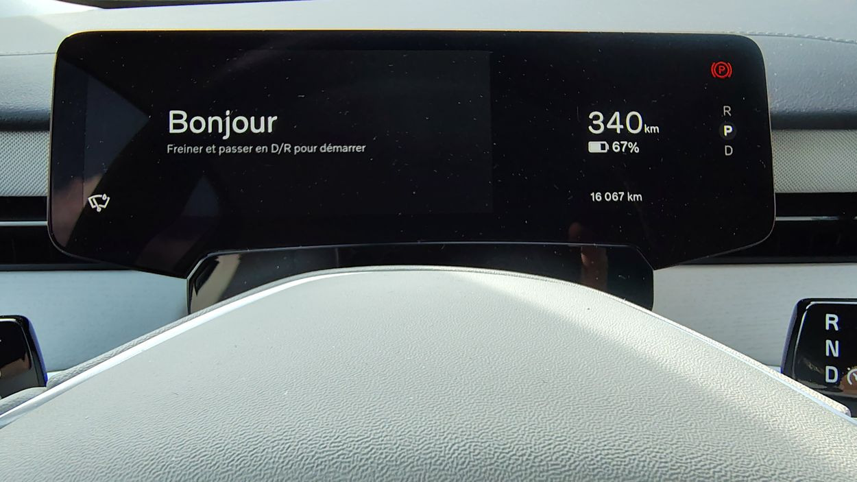 Volvo ES90