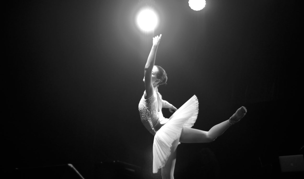 Une ballerine atteinte de SLA recommence à danser grâce à un avatar