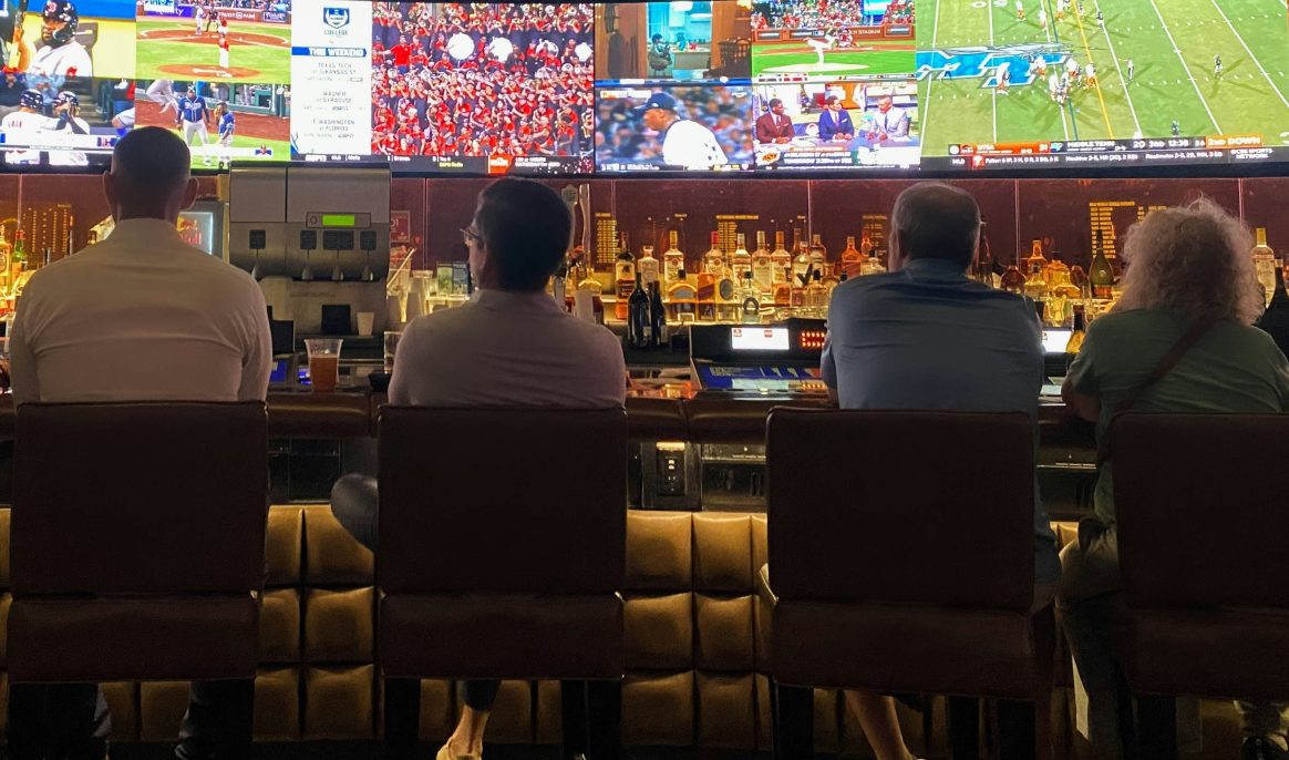 Drake makes millions by losing his sports bets: Financial inside story of a calculated risk
