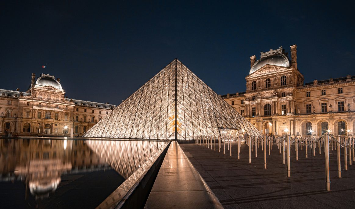Louvre Museum: Stripped of its treasures, the Apollo Gallery reopens 9 months after Burglary