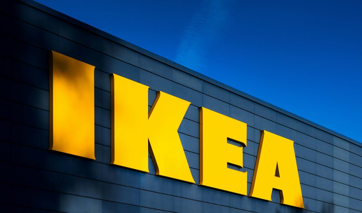 No more luxury weddings: we can say "I do" at Ikea (with a low-cost buffet)