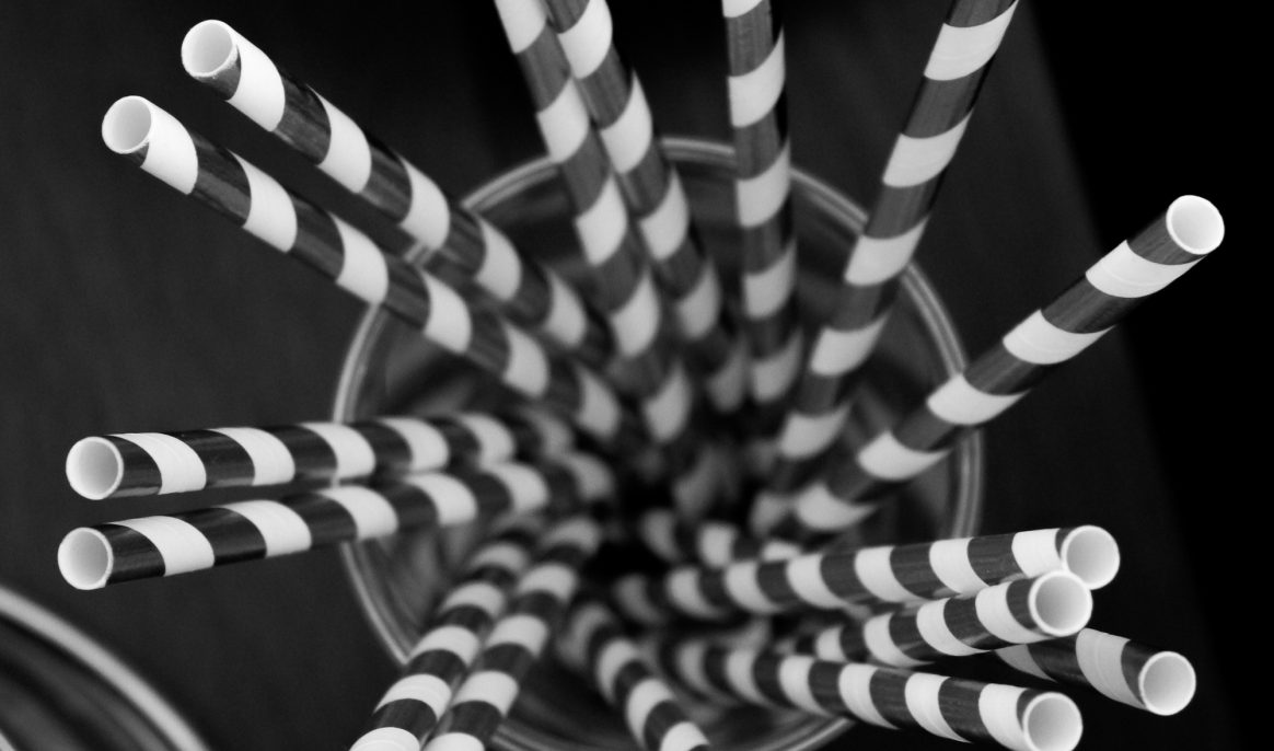 Au Japon, McDonald's et Starbucks disent déjà adieu aux pailles en papier