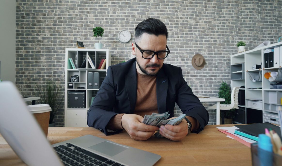 Minimum wage of 4,400 euros per month: Which European country is proposing this?