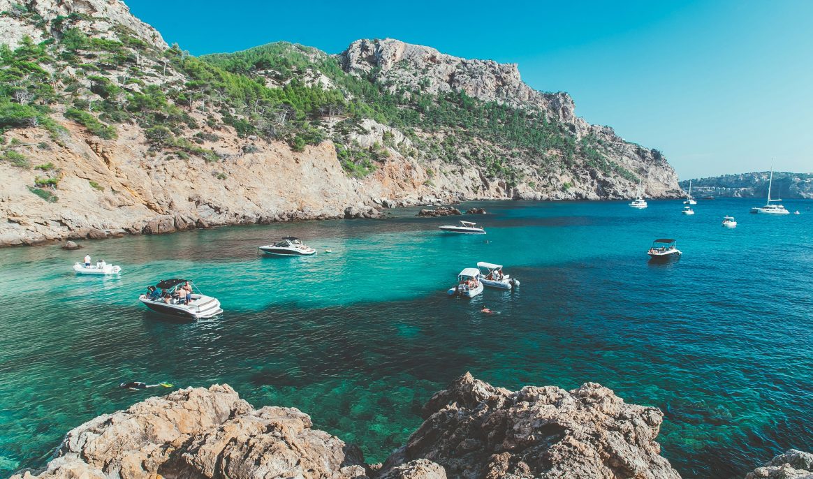 A sad Record: Mediterranean Sea temperature reaches 33.2 degrees