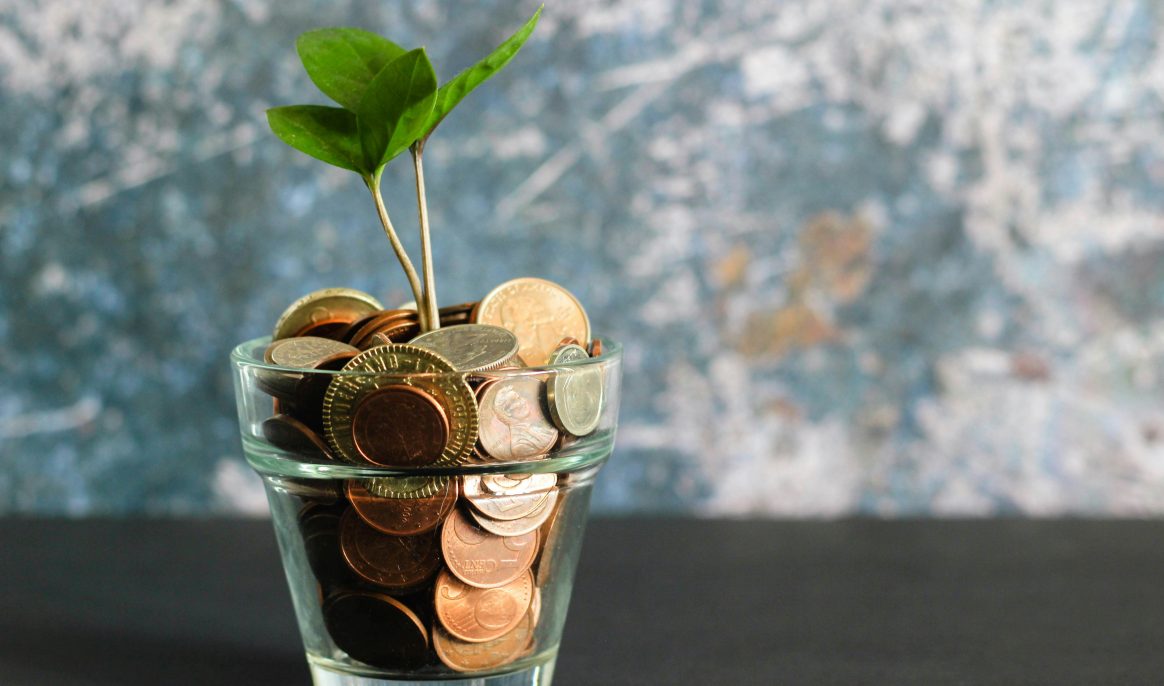 At what age do people reach the peak of their wealth?