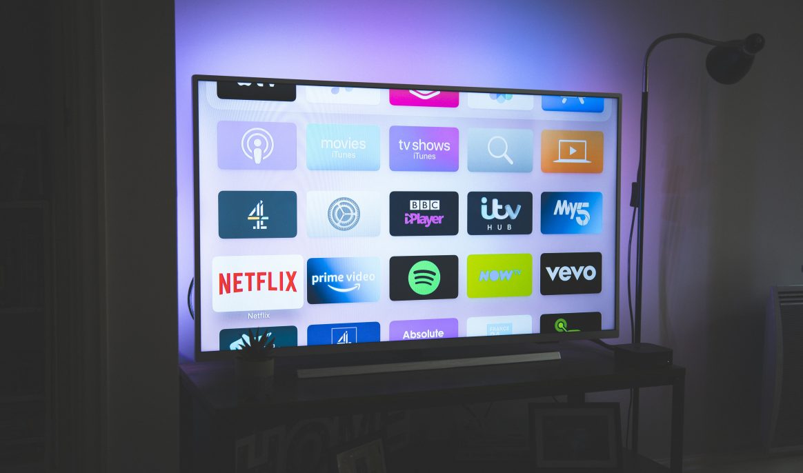 Saving Money: When 18- to 24-year-olds cut back on digital subscriptions